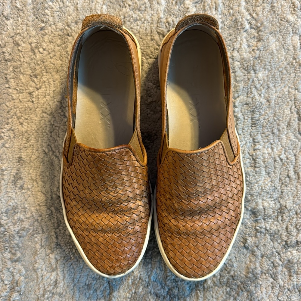 Leather Slides - Picture 2 of 8